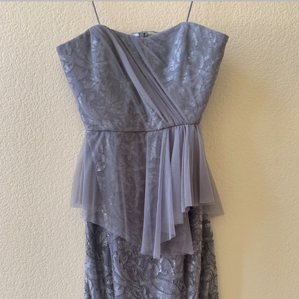 Badgley Mischka Size 10 Grey Sequin Dress